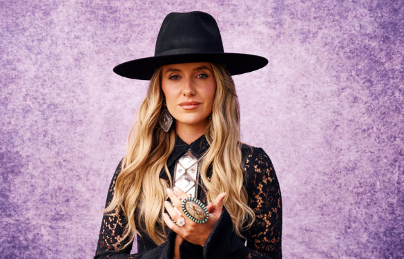 Lainey Wilson Comes to the Mid-State Fair